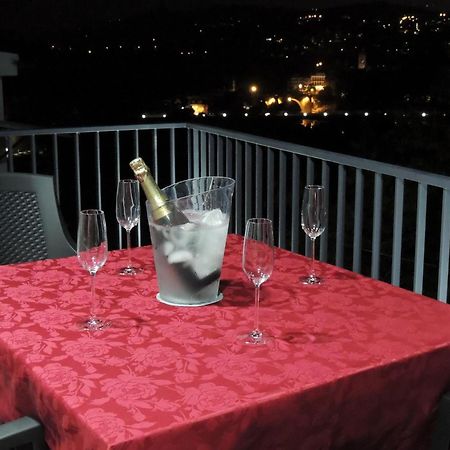Apartamento Amarante - Vista Sao Goncalo الغرفة الصورة