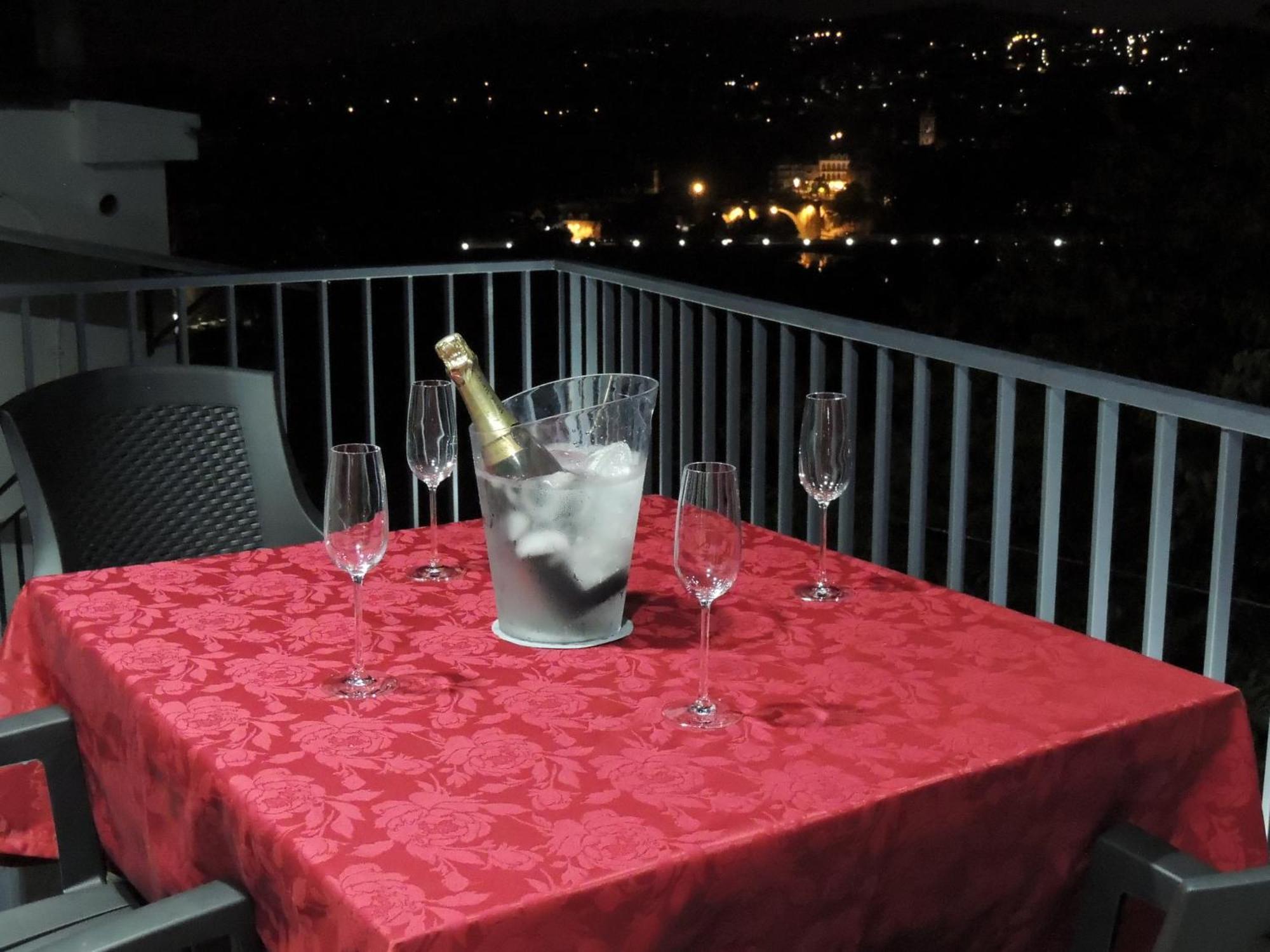 Apartamento Amarante - Vista Sao Goncalo الغرفة الصورة